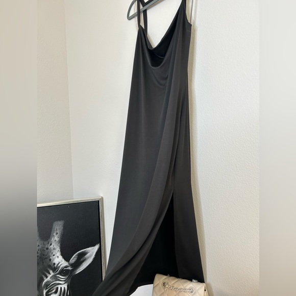 NWOT- Vibes Sports Wear Dress- All Black- - Picture 1 of 4